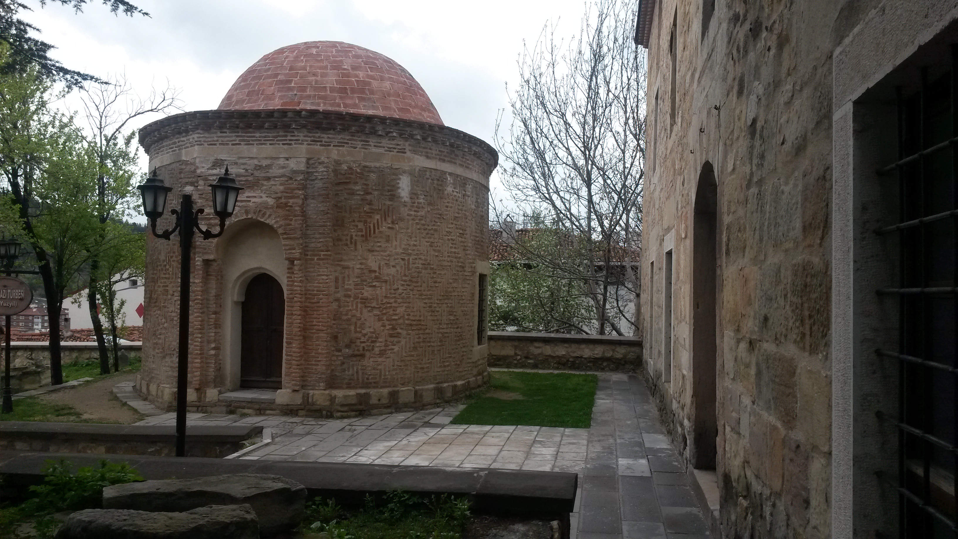 Atabey Gazi camii